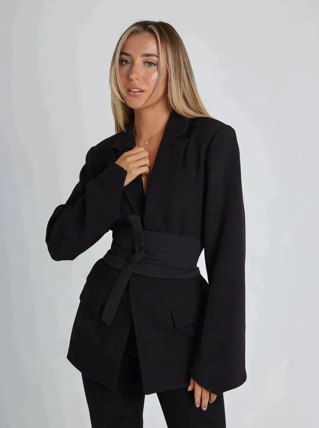 Suze - Stijlvolle blazer met ceintuur voor dames