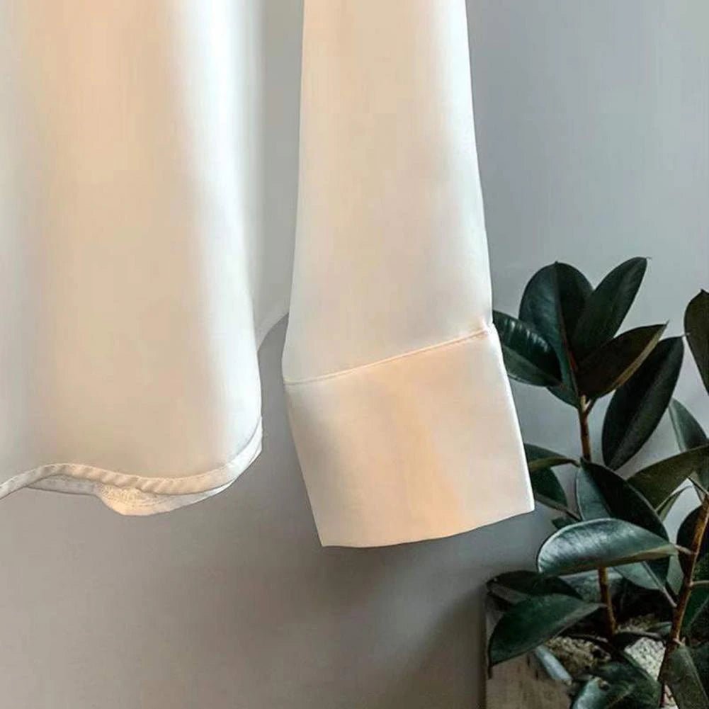 Eva - Elegante zijden blouse met contrastbies voor dames