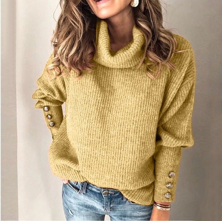 Loes - Lichte turtleneck pullover met knoopdetail voor dames