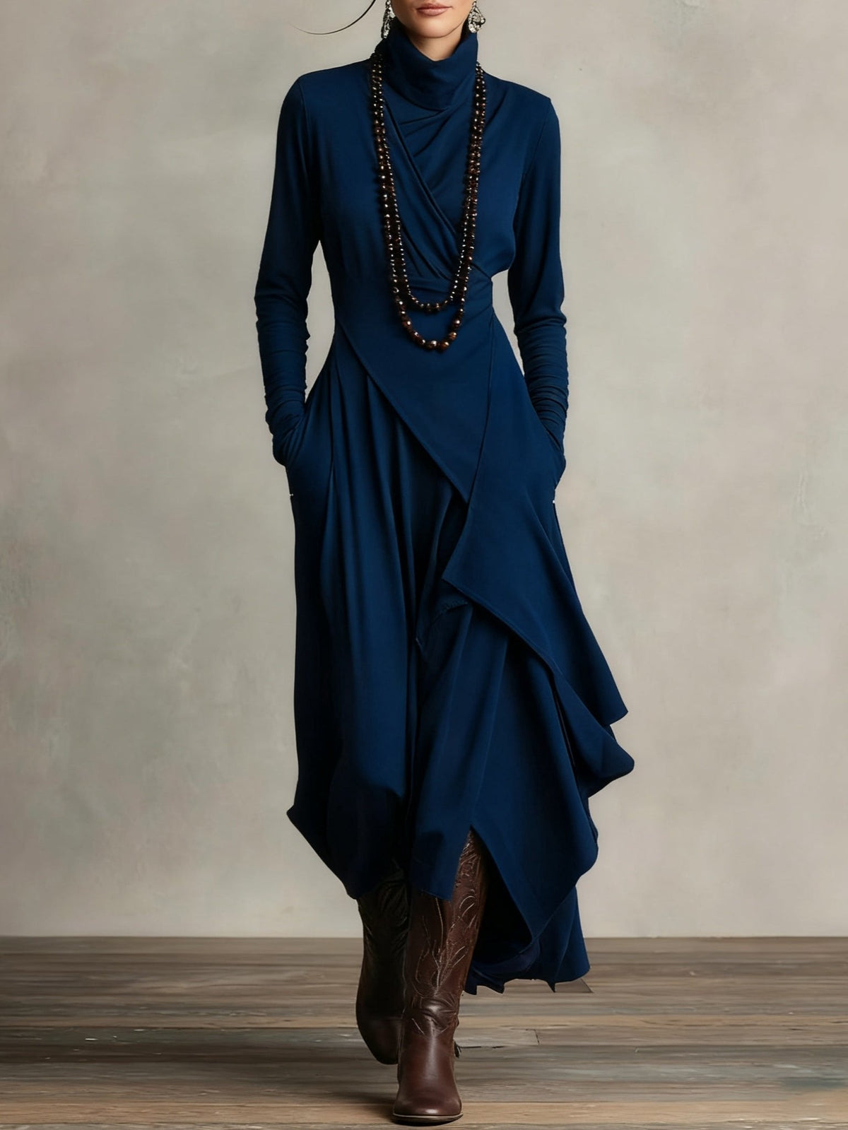 Margot - Asymmetrische maxi jurk met hoge col voor dames