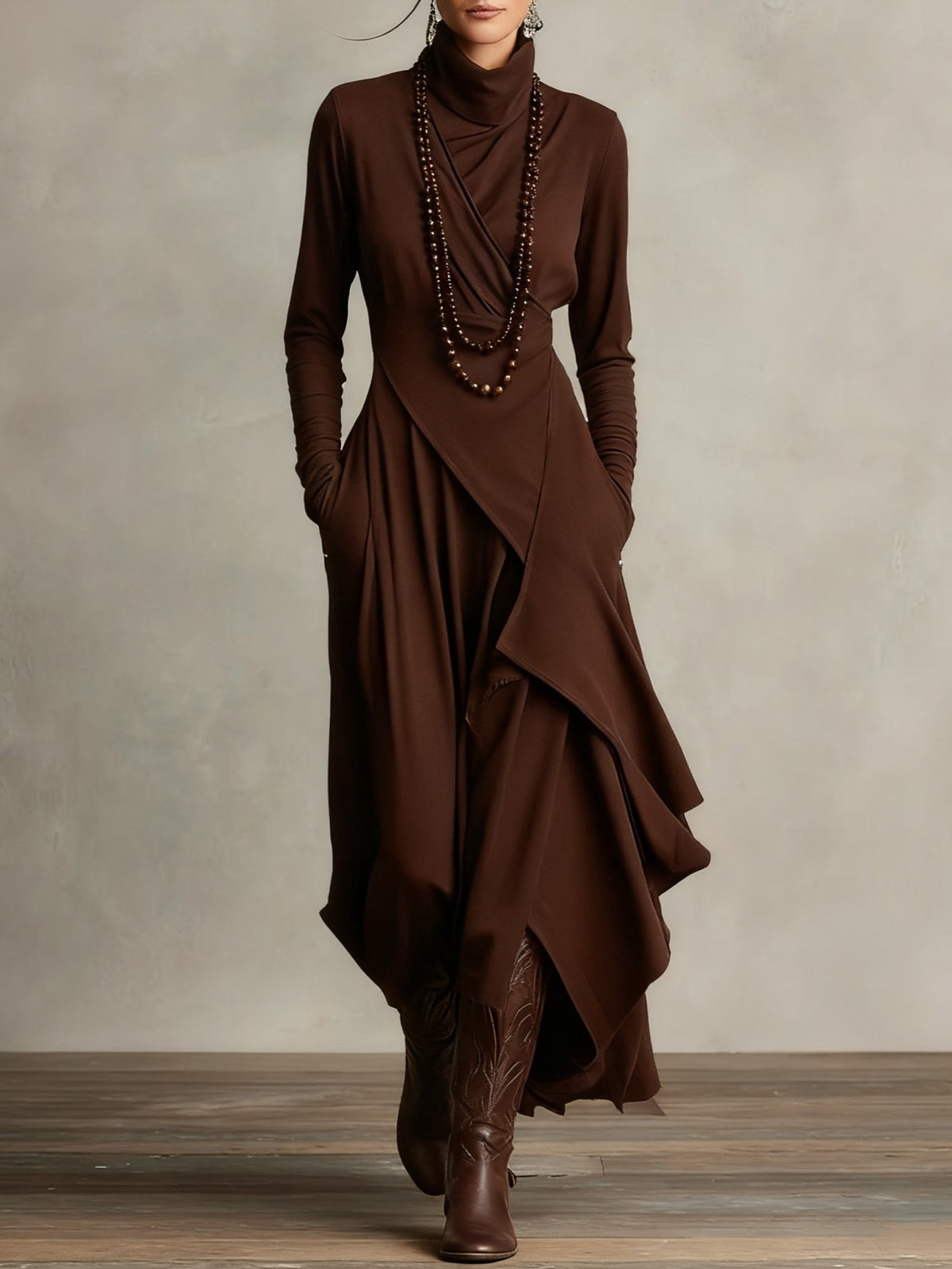 Margot - Asymmetrische maxi jurk met hoge col voor dames
