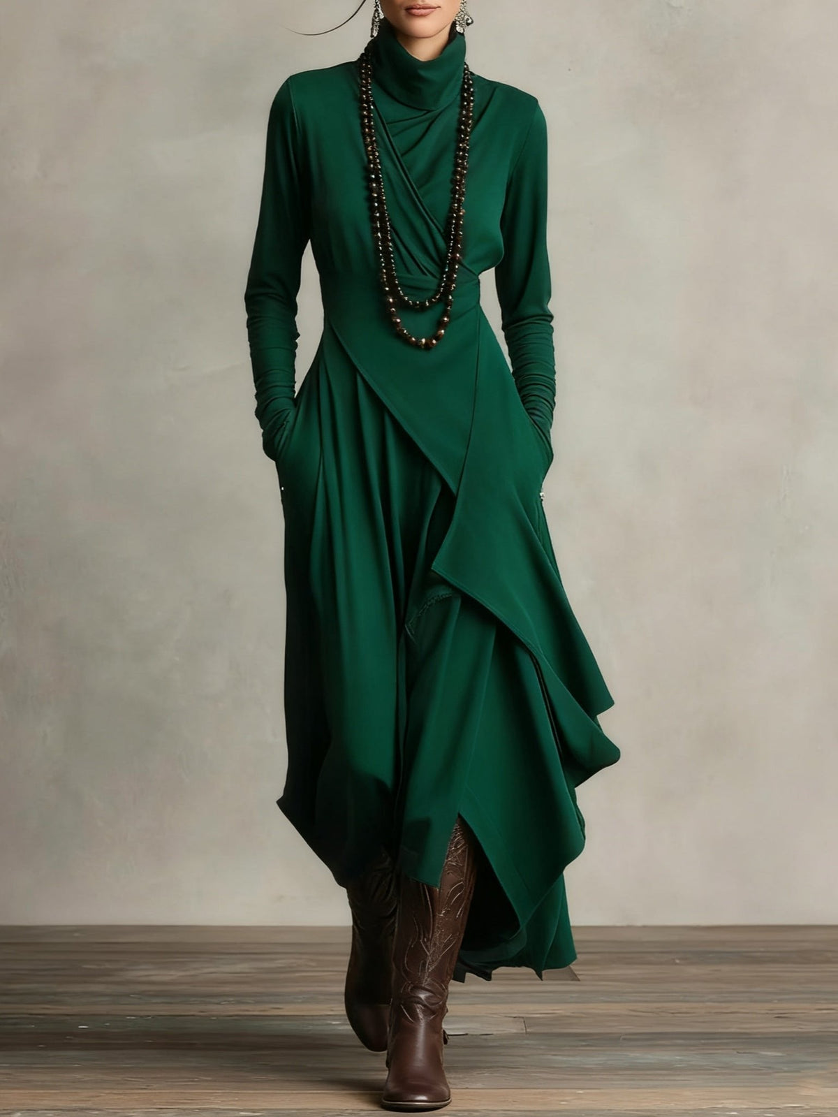 Margot - Asymmetrische maxi jurk met hoge col voor dames
