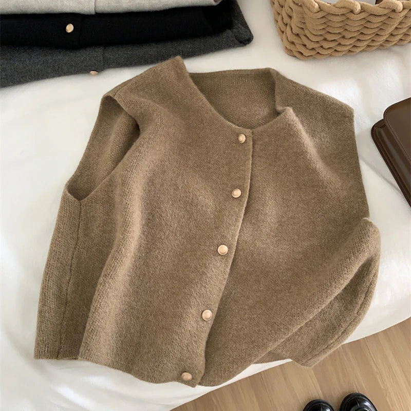 Julia - Mouwloze gilet met knopen voor dames