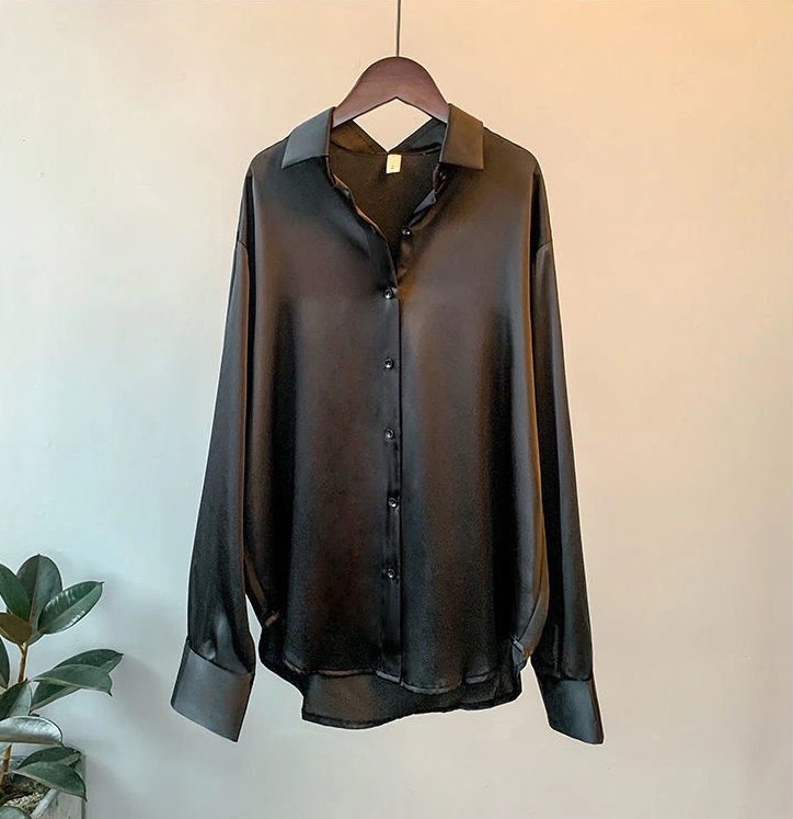 Eva - Elegante zijden blouse met contrastbies voor dames